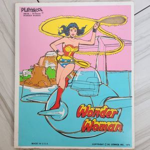 Vintage Playskool 1976 Wonder Woman Puzzle - MISSING 1 PIECE